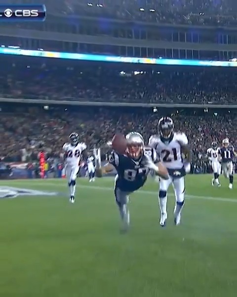 So many TDs, so many Gronk spikes 💪 Celebrating #NationalTightEndsDay with some of the best Rob Gronkowski touchdowns.