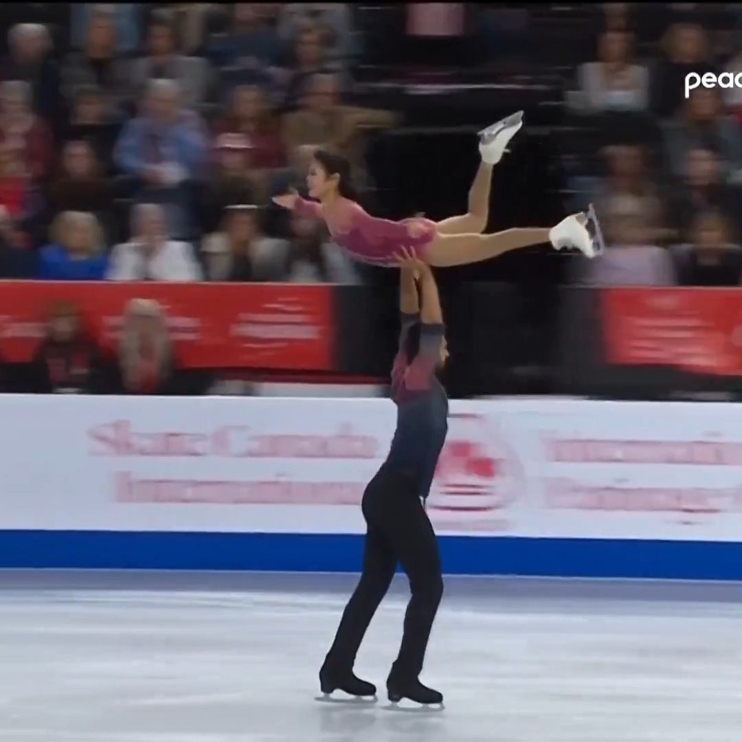 Pairs skating lifts >>> Americans Emily Chan and Spencer Howe made this lift look easy. 😮‍💨 #SCI24 | 📺 Peacock