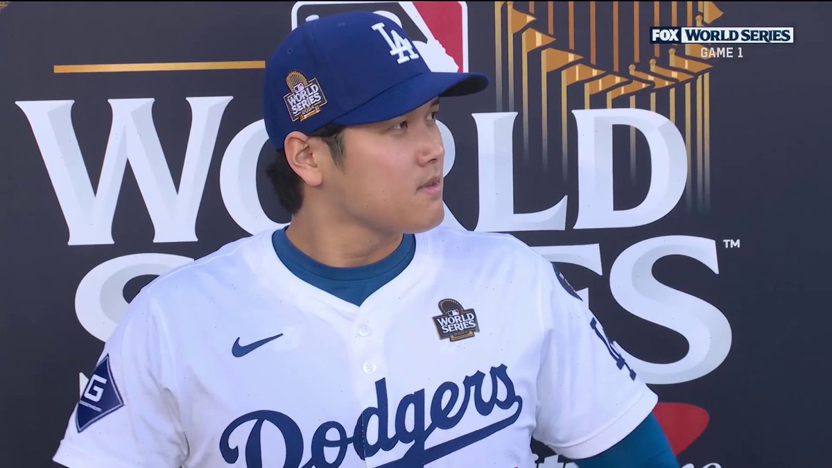 Shohei Ohtani introduced before his first World Series 🤩