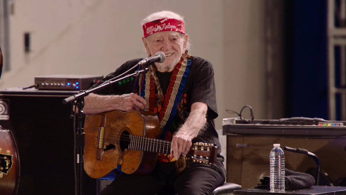 .Willie Nelson: Are y’all ready to say 'Madam President'?