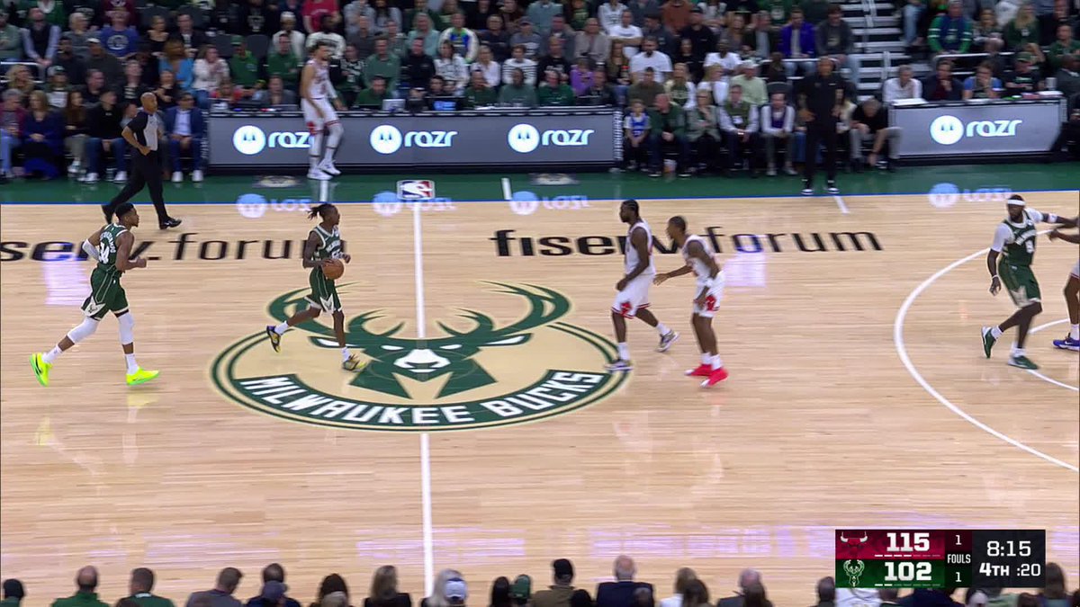 IT'S RAINING THREES IN MILWAUKEE. Chicago Sports Network | whitecoby2
