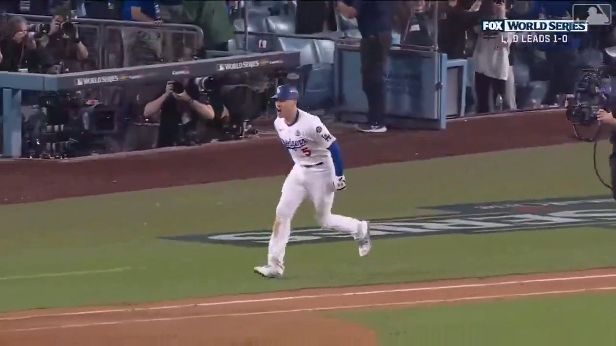 ¡Grand salami al estilo Freddie! ¡Los Dodgers se llevan el Juego 1 en 10 entradas! #SerieMundial