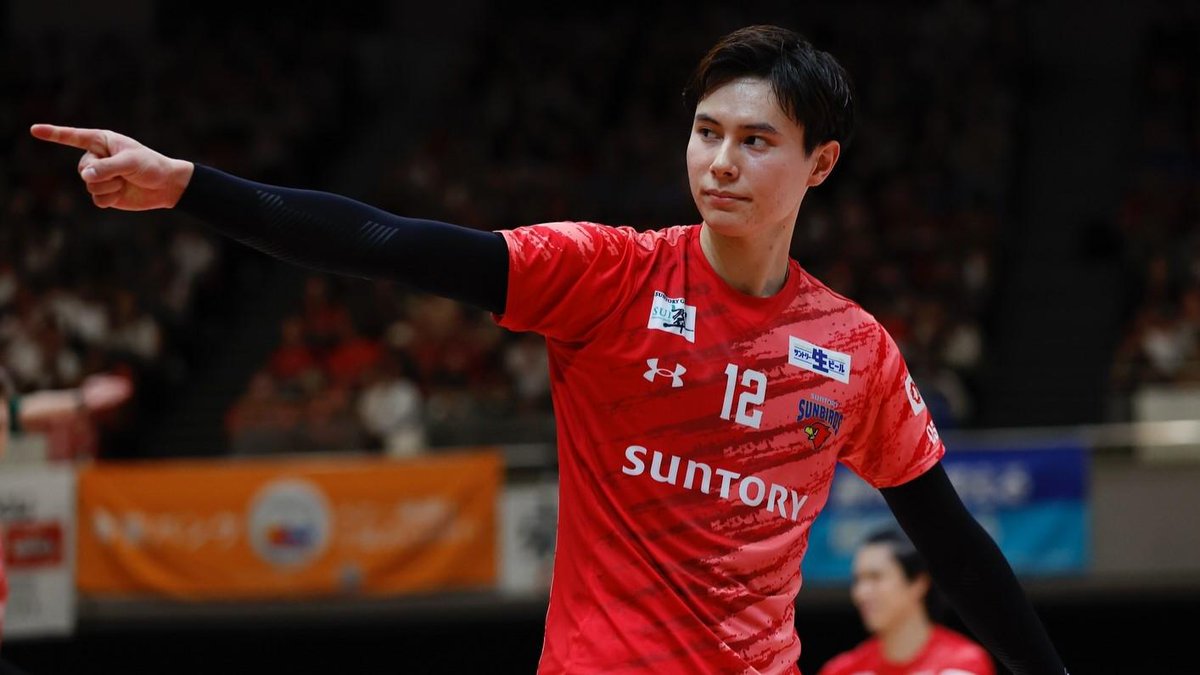 🏐 SV.LEAGUE 🇯🇵: RAN TAKAHASHI 🔥 After three seasons in Italy, outside hitter Ran Takahashi is back in Japan and ready to shine for the Suntory Sunbirds in the SV.LEAGUE! 💪✨ 🏐 #Volleyball #バレーボール #SVリーグ
