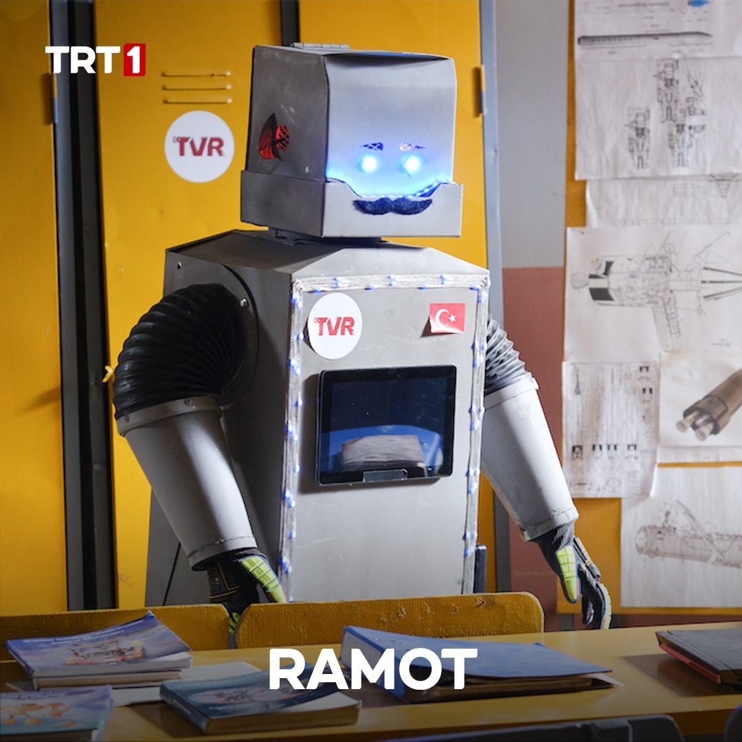 Amca oğullarının robotu Ramot, sizce neden böyle oldu? 🤖 #GönülDağı yeni bölümüyle bu akşam saat 20.00'de TRT 1'de! 📺 Gönül Dağı