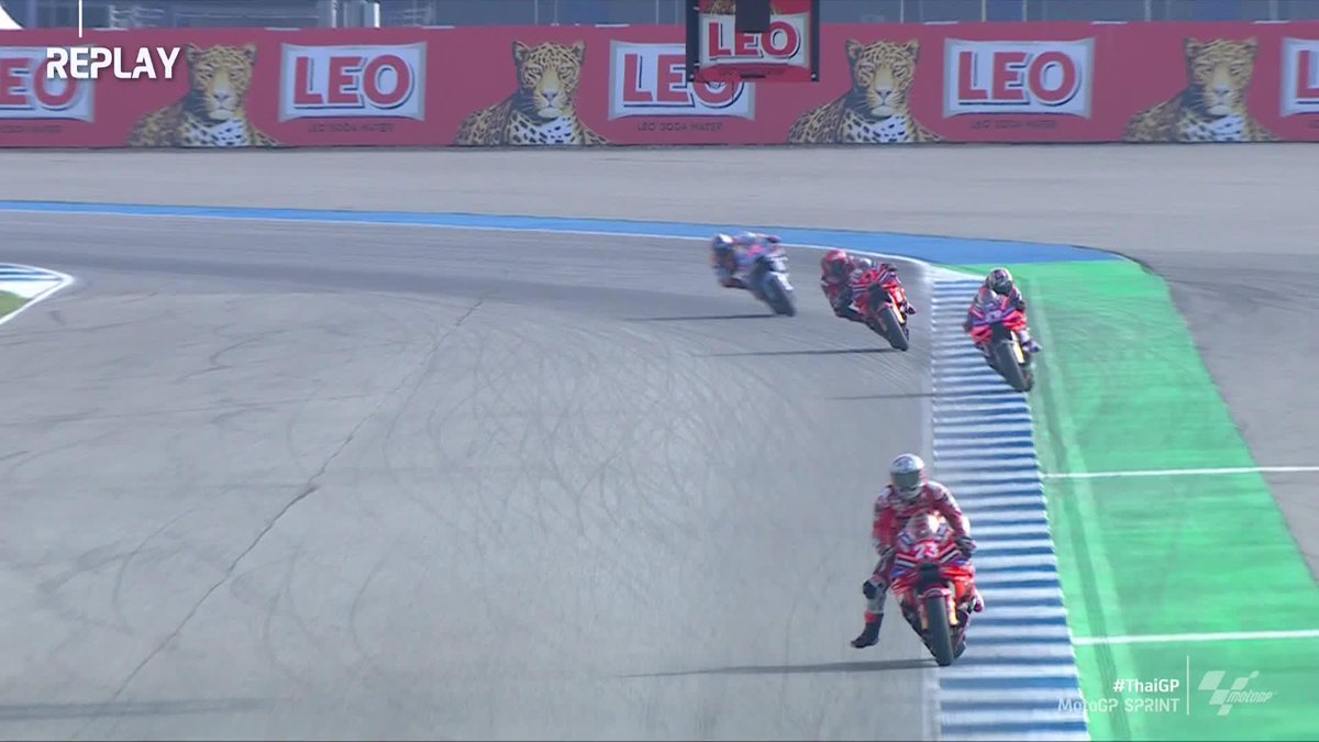 Did Jorge Martín Almoguera touch the green?! 😱 He's already on a warning! #ThaiGP 🇹🇭