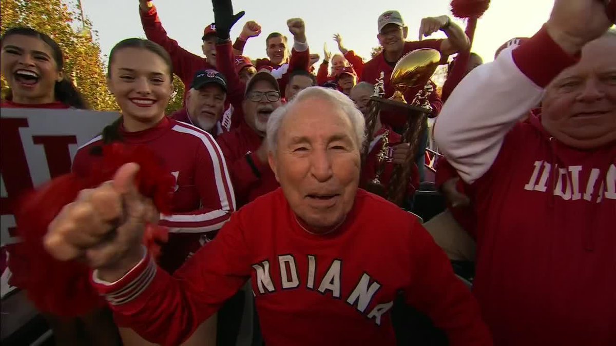 COACH CORSO IS BACK IN INDIANA AND ON A DOUBLE-DECKER BUS‼️