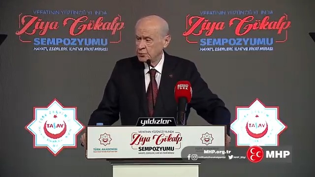 Kürtleri sevmeyen bir Türk varsa Türk değildir. Türkleri sevmeyen bir Kürt varsa Kürt değildir.