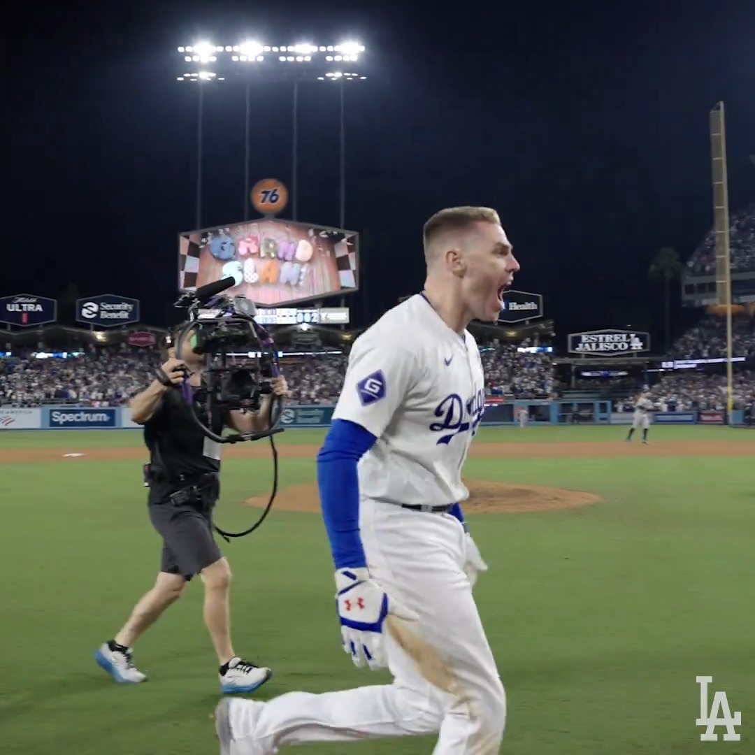 An instant classic for Game 1. #WorldSeries