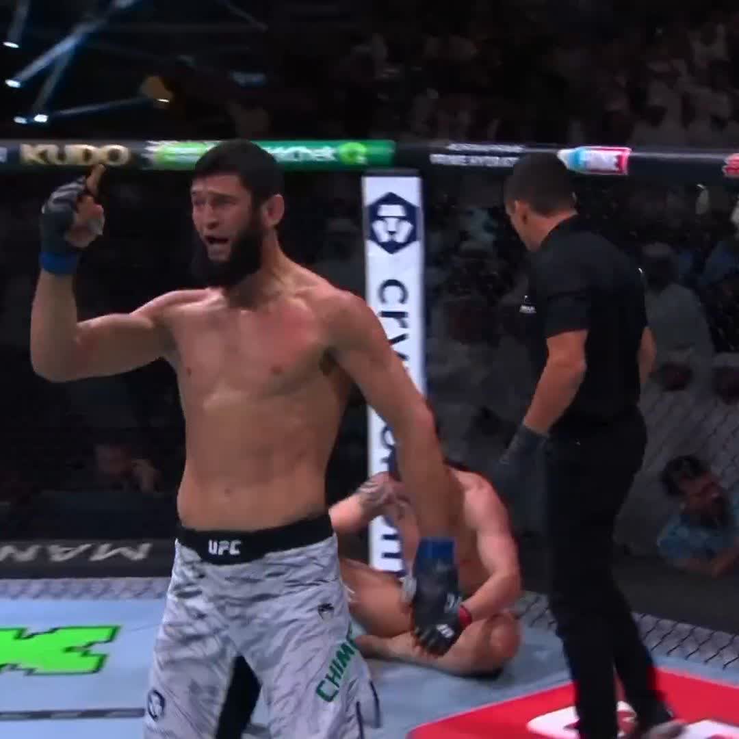 🚨🚨🔥🔥🔥 KHAMZAT, WHITTAKER’I İLK RAUNTTA PES ETTİRİP BÖYLE KAZANIYOR! #UFC308