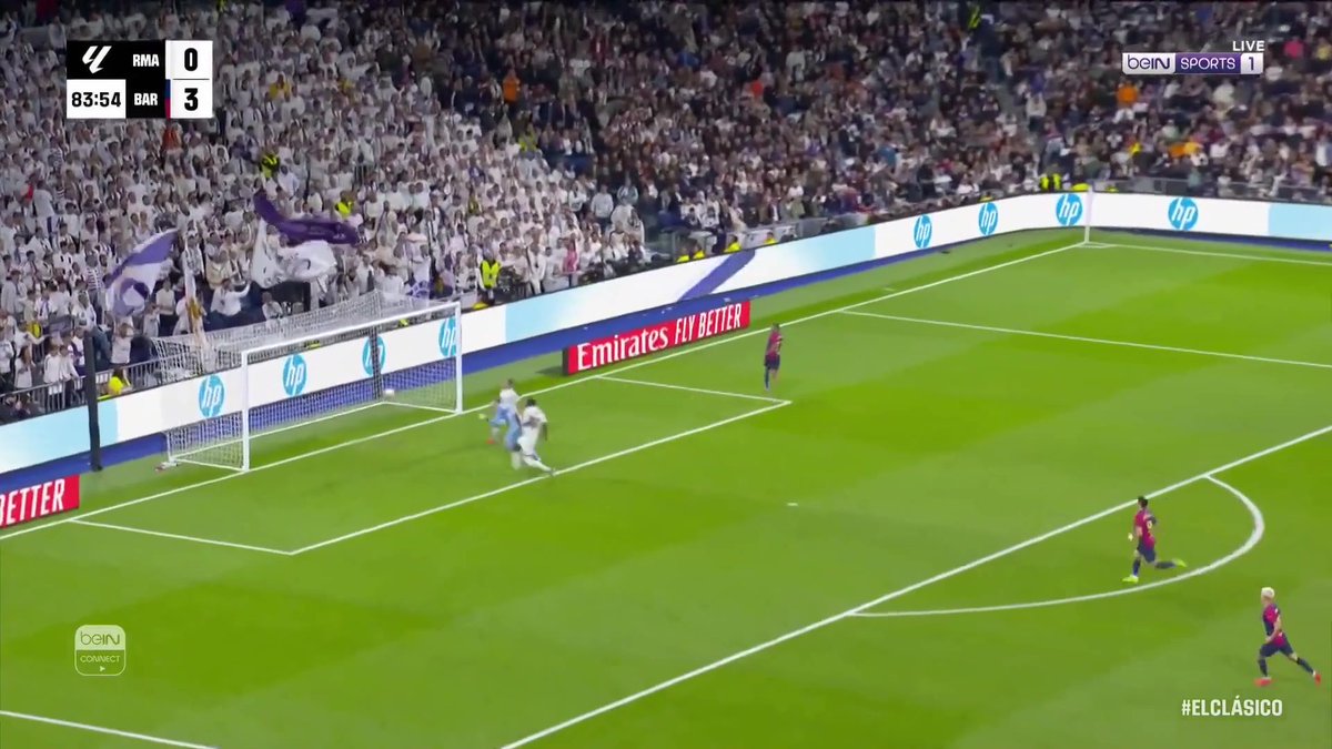 رافينيا يعمق جراح ريال مدريد بهدف رابع #الدوري_الإسباني #كلاسيكو #الكلاسيكو #ريال_مدريد_برشلونه #clasico #elclasico #LaLiga