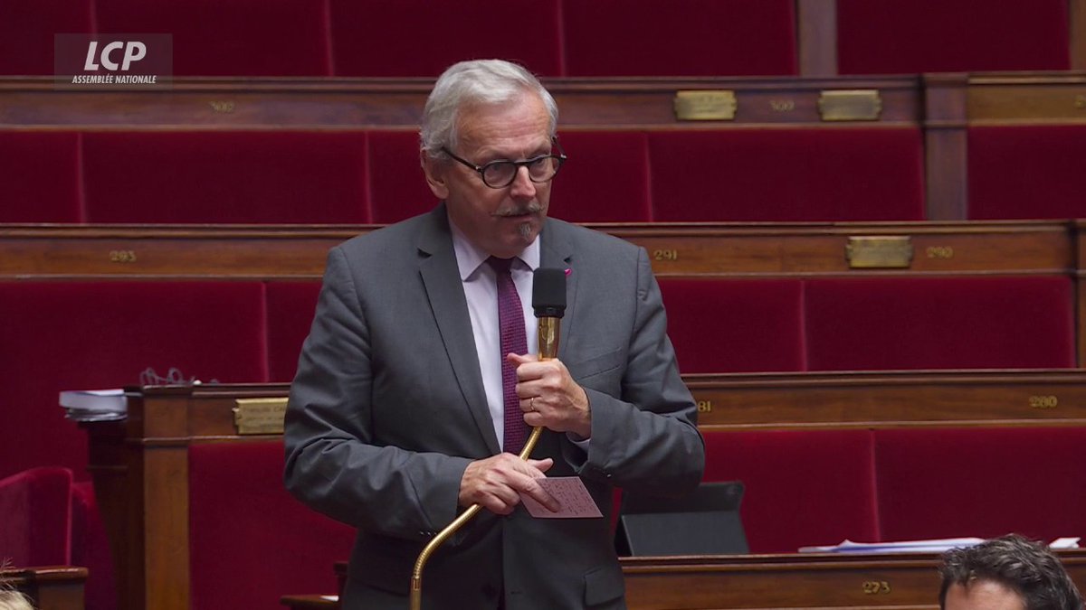 "Je ne sais pas si vous vous rendez compte que vous avez organisé une sorte d'overdose fiscale", réagit Jean-René Cazeneuve. "C'est caricatural ce que vous avez fait ce soir. Et à chaque fois que vous inventez un impôt nouveau, vous vous applaudissez !" #Budget2025 #DirectAN