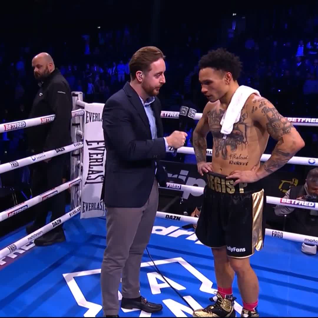Take note people... This is how you take defeat 👏🏼 🎬 Matchroom Boxing #CatterallPrograis | #FightNight | #BoxingFans