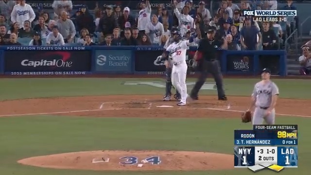 WATCH IT FLY, TEOSCAR! #WORLDSERIES