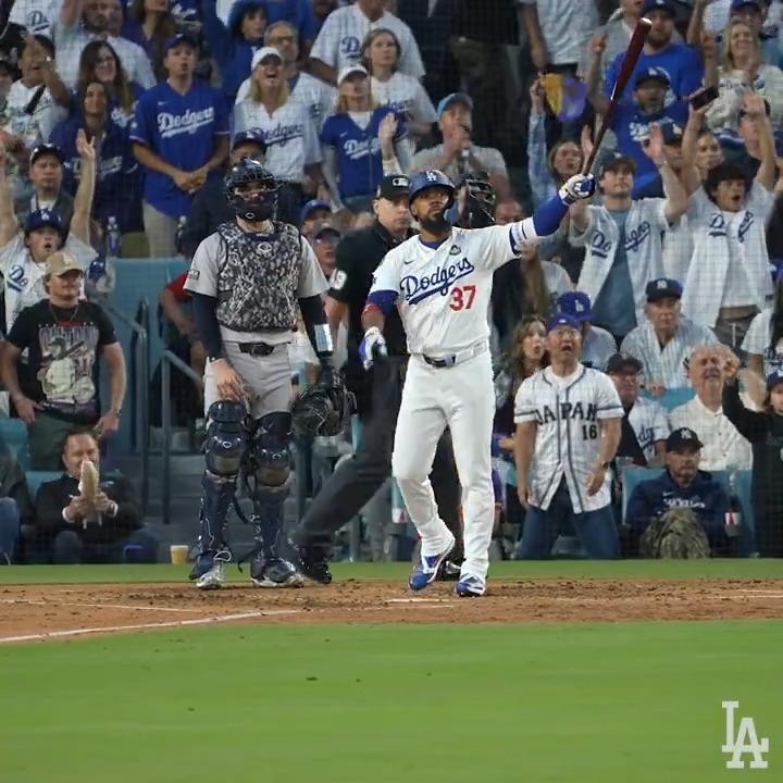 Stop and stare. #WorldSeries