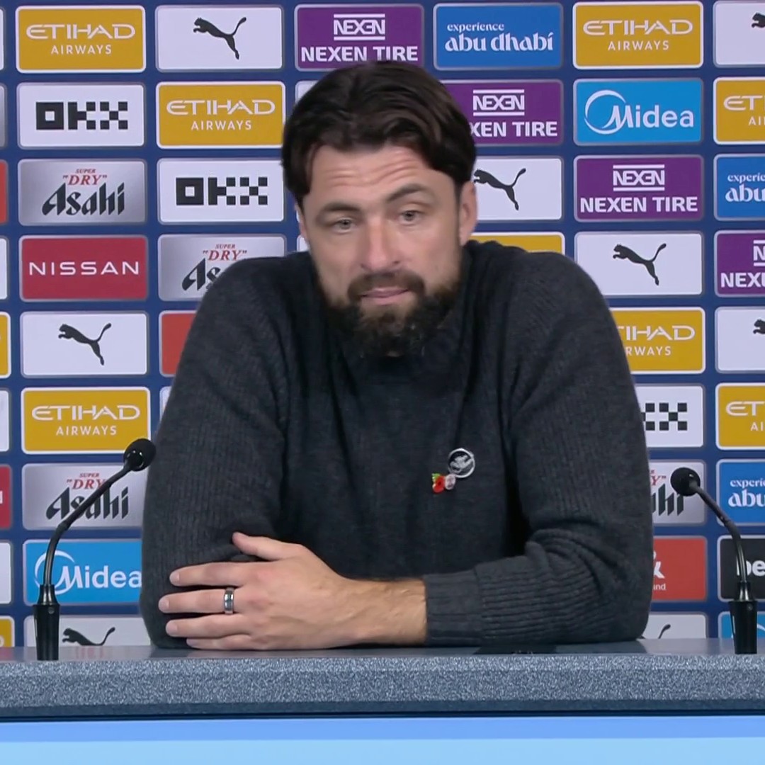 "I'm going to live and die by the sword in what I believe in" 🗣️ Russell Martin discusses Southampton's style of play 🔴⚪