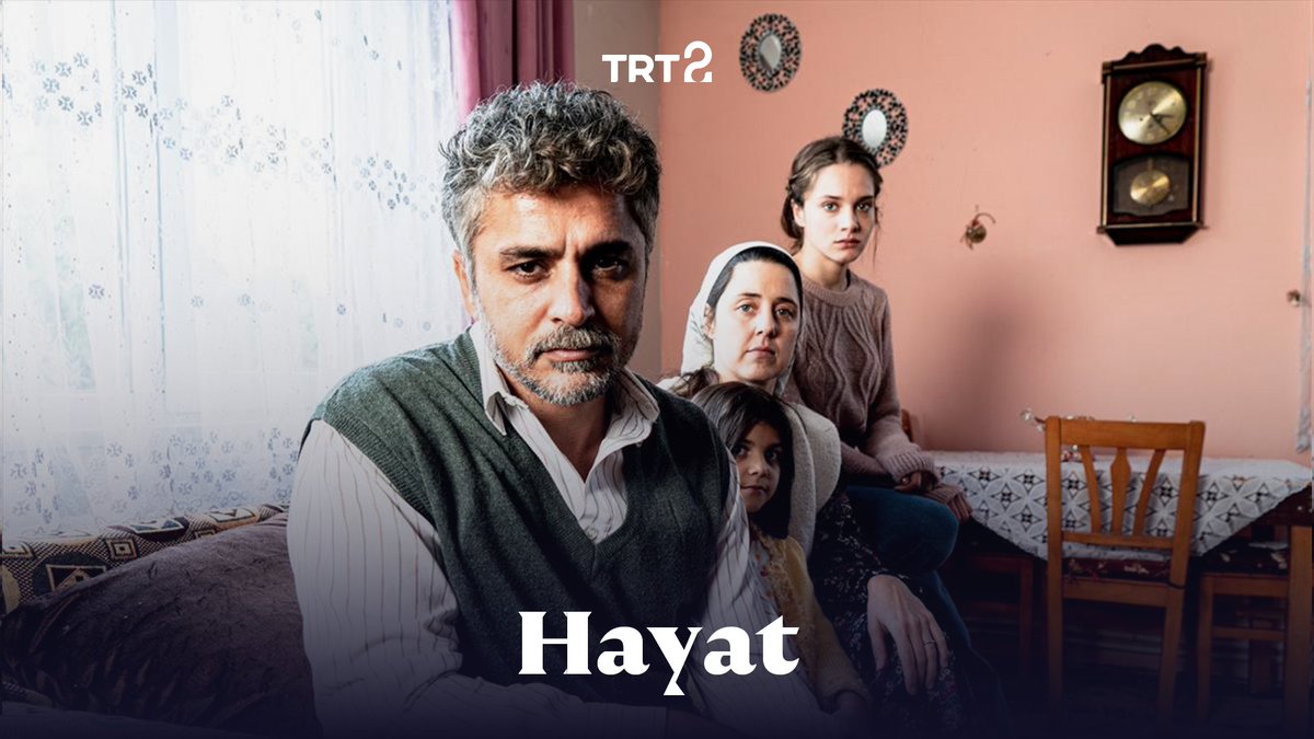 Zeki Demirkubuz’dan, babası tarafından istemediği bir hayata zorlanan Hicran’ın hikâyesi… "Hayat", bu akşam 21.30’da TV’de ilk kez TRT 2’de.🎬 #TRT2Filmleri