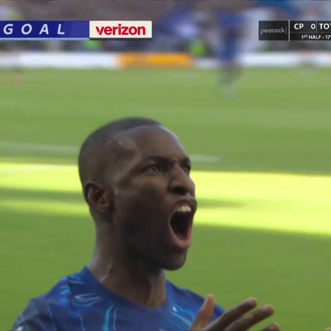 STOP THAT COLE PALMER. 😳 An unbelievable ball to begin the move and Nicolas Jackson slots it home to give Chelsea the lead! 📺 USA Network | #CHENEW