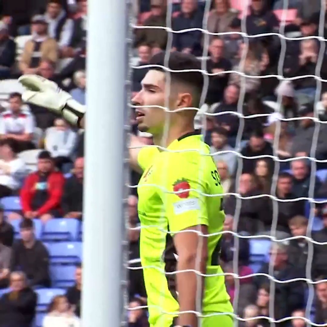 A big save and a vital moment in the game! 🚫 Luke Southwood 🙌 #bwfc