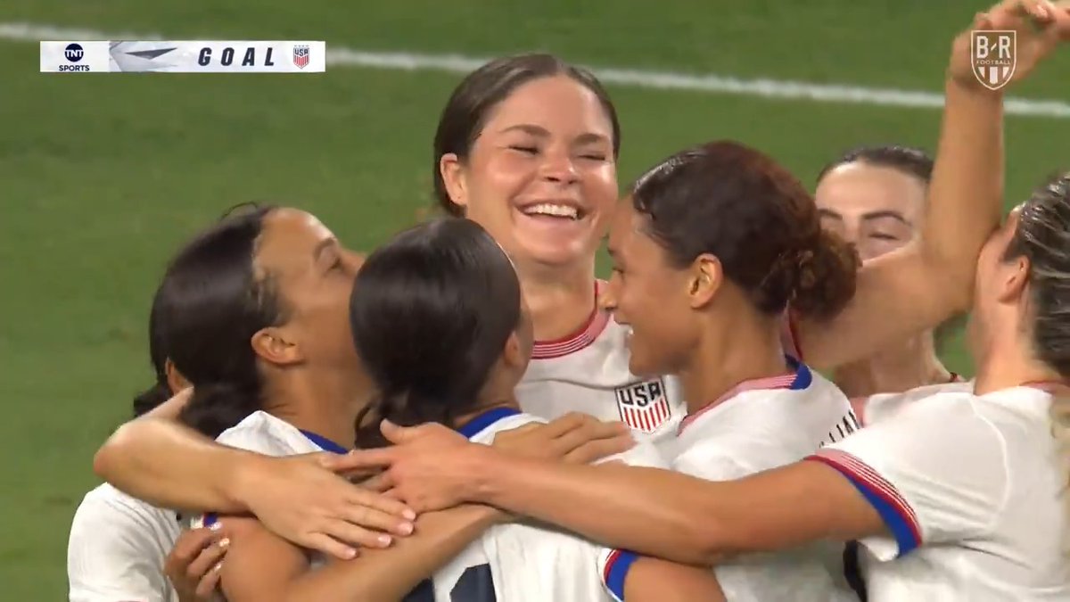 Emma Sears makes it a 3-1 USWNT win with a goal on her debut 💫 Watch USA face Argentina next on Wednesday on TNT, truTV and Max 📺