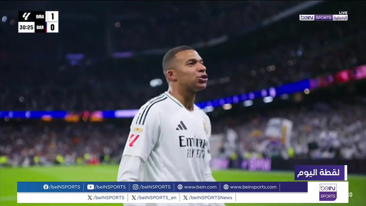 🔔📷#لقطة_اليوم | في الدوري القطري سجل النجم أكرم عفيف هدفا لفريقه السد في مرمى الوكرة وكان نسخة طبق الأصل من هدف كيليان مبابي الذي تم إلغاؤه في لقاء الكلاسيكو