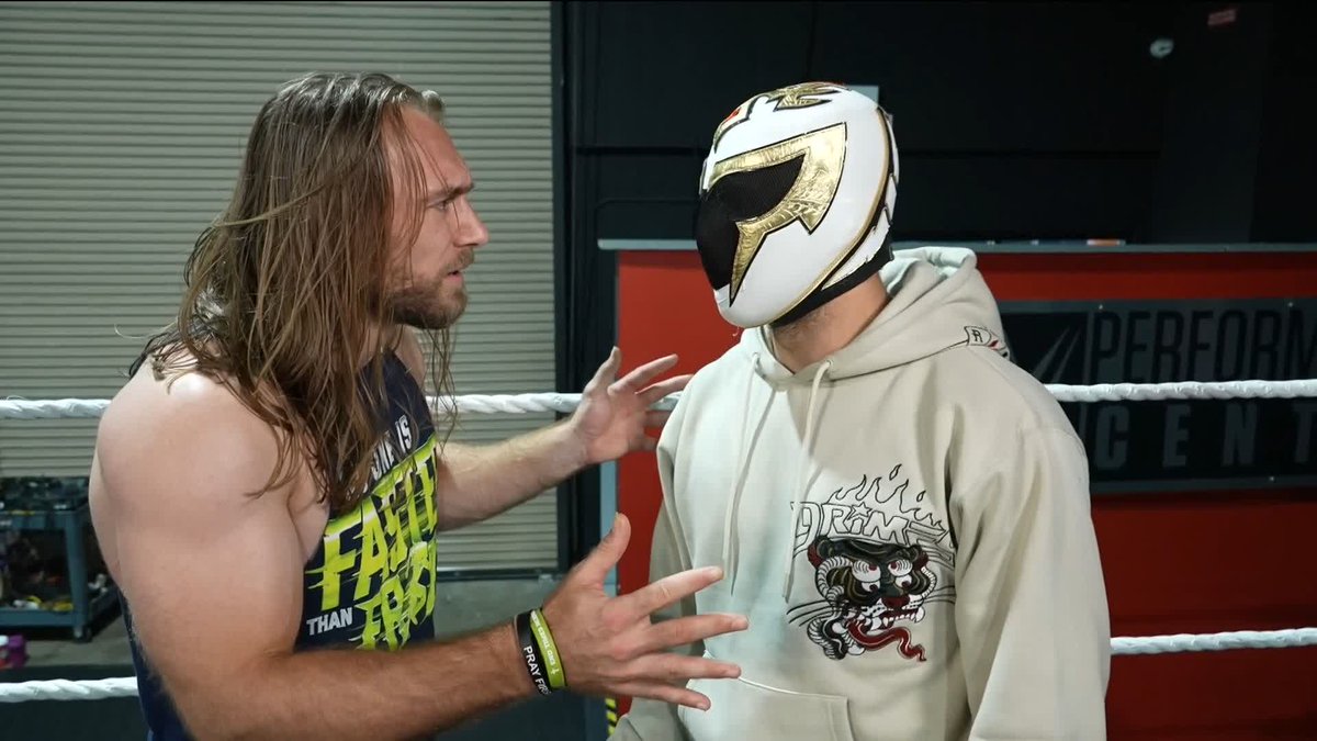 Welp, don't think that's how Nathan Frazer and Axiom saw that conversation going... 😅 #HalloweenHavoc