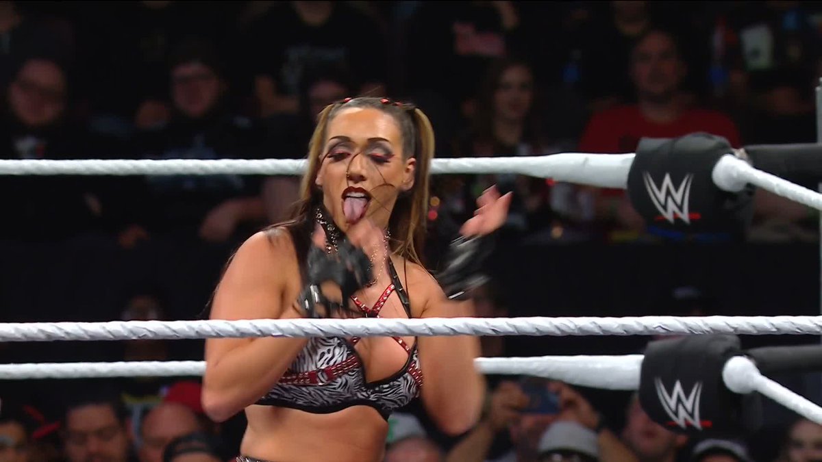 .Jacy Jayne has Kelani Jordan right where she wants her... 😬 #HalloweenHavoc
