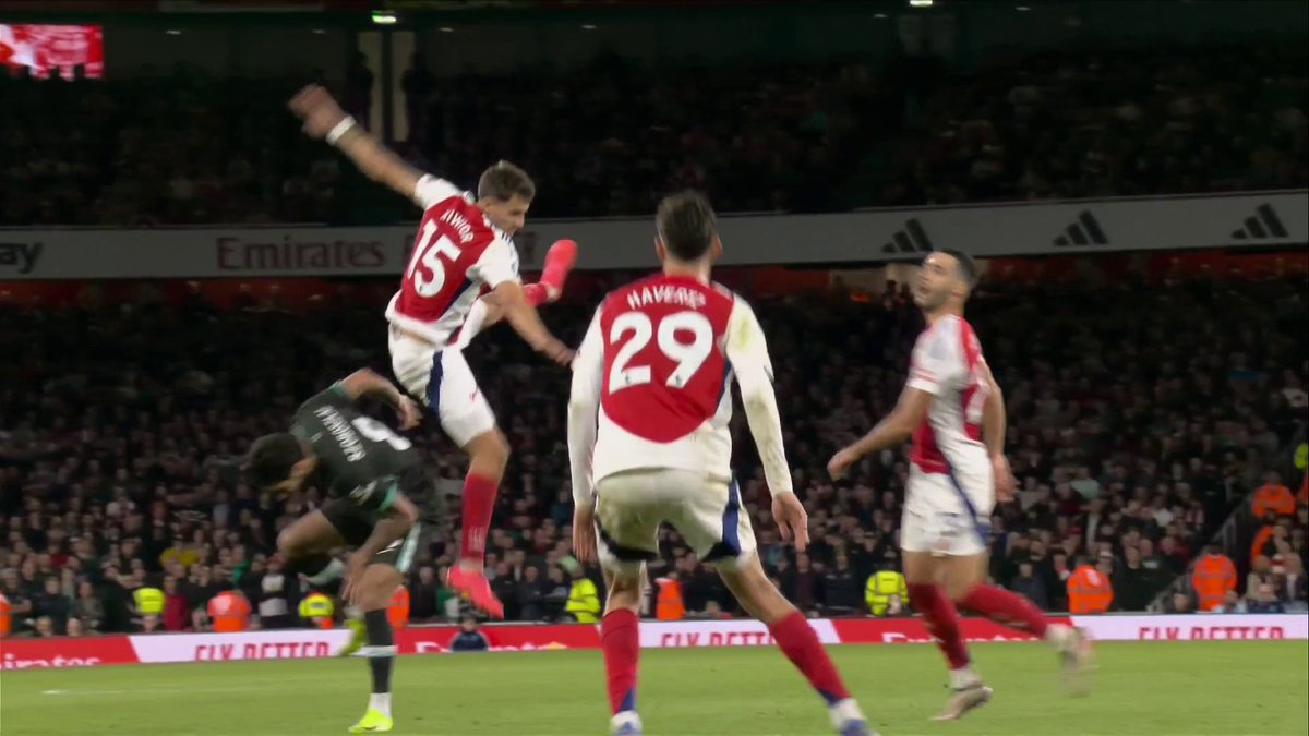 Were Liverpool lucky Anthony Taylor blew the whistle for a Kiwior foul on Szoboszlai?