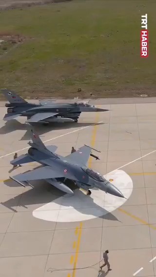 “Çoklar diye korkmadık, azız diye çekinmedik. Düşmanlarımız etrafımızda ocak gibiydi, biz de ateş idik..." 🇹🇷