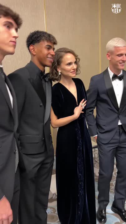 🤩 Natalie Portman &amp; Barça! #ballondor