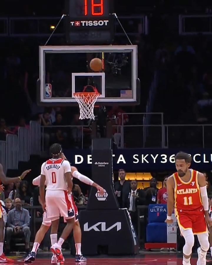 Trae turned around before this 3 went in 🤯🥶