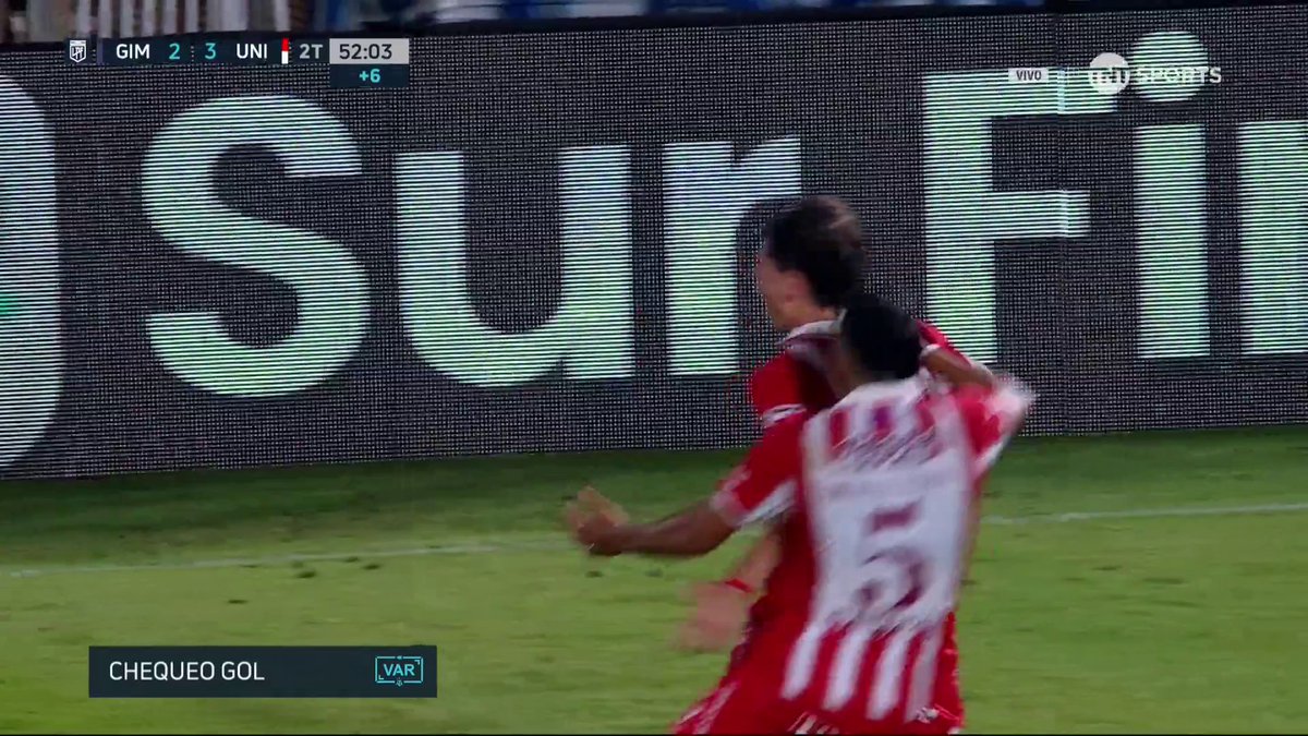 "Unión" Porque le rompió bien el orto por 3-2 a Gimnasia en La Plata por la Liga Profesional de Argentina. Mirá la pecheada que meten en el final, como también la pechearon el miércoles, y como también la pechean en su historia, terrible putita el Lobo.