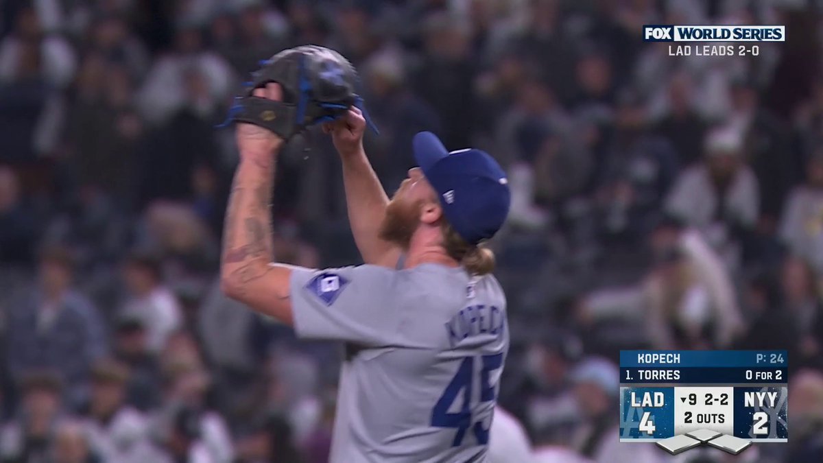 ドジャースが4-2で勝利しました! ワールドシリーズ制覇に王手🔥 フリーマンが先制本塁打 ビューラー好投&素晴らしい継投でヤンキースに3連勝! 大谷:3打数0安打2四死球 ①四球 ②二ゴロ ③空振り三振 ④ファールフライ ⑤死球 🎥FOX Sports: MLB #大谷翔平 #ドジャース