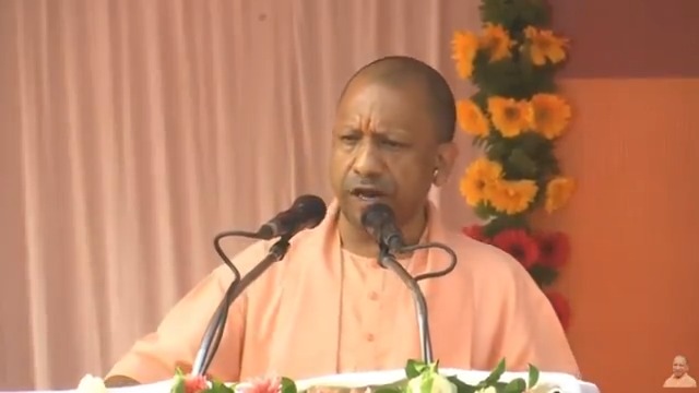 अगर देश की सुरक्षा में कोई सेंध लगा रहा है, तो एक सजग नागरिक के रूप में हम मौन नहीं बैठ सकते…