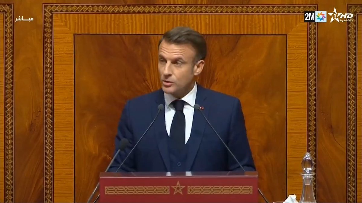 #Sahara : " Pour la #France, le présent et l'avenir de ce territoire, s'inscrit dans le cadre de la souveraineté #marocaine. (...) Nos opérateurs et nos entreprises accompagneront le développement de ces territoires" (Emmanuel Macron au parlement 🇲🇦) #Maroc_France #Nouveaux_Horizons