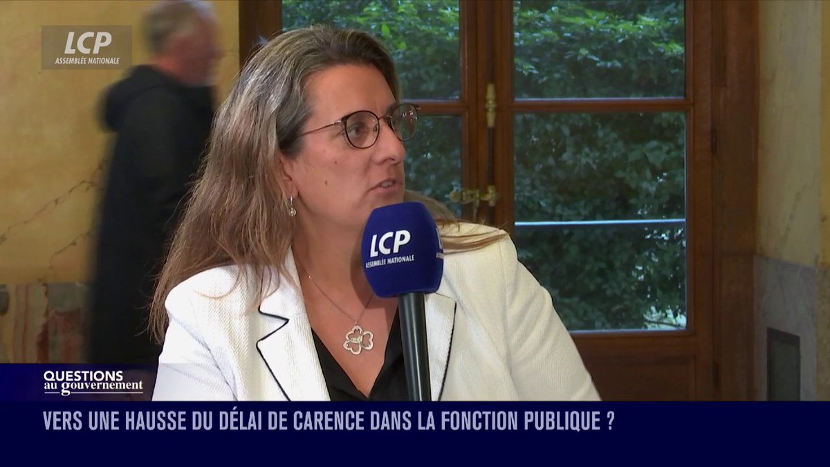 Arrêts maladie des fonctionnaires : "Nous souhaitons la même égalité entre le privé et le public", réagit Perrine Goulet. "L'absence d'un seul [fonctionnaire] peut déstabiliser tout un service, c'est aussi pour eux qu'on pense réguler un peu ces jours de carence." #DirectAN #QAG