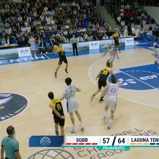 🥵🥵 Qué manera de jugar al baloncesto del La Laguna Tenerife