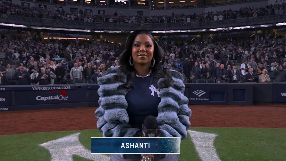 🇺🇸 ASHANTI performs tonight's national anthem 🎤
