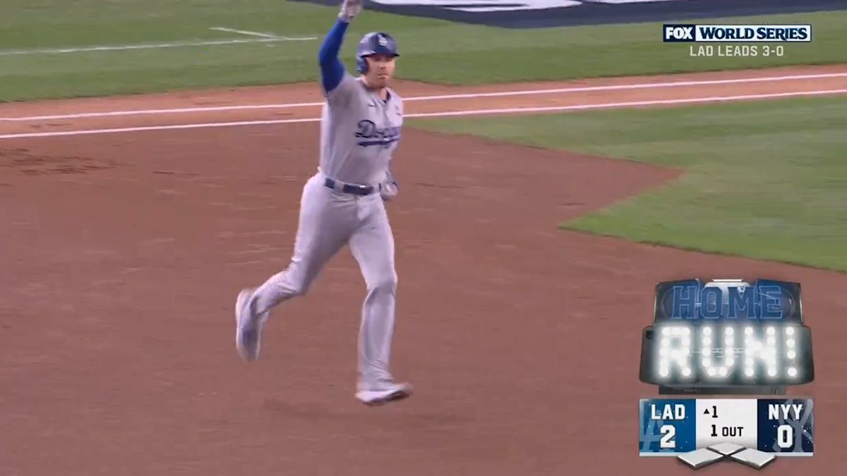 ¡FREDDIE NO PUEDE DEJAR DE CONECTAR DE CUADRANGULAR! #SERIEMUNDIAL