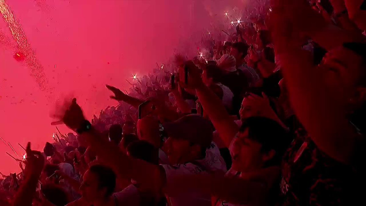 Esto SÍ ES FÚTBOL y no las chingaderas de Leagues Cup, Campeones Cup o Chimichangas Cup y cuánta cosa se invente por dinero los dueños de la Liga MX y la FMF. No sé en qué momento se entregó el futbol y algo más a los 🇺🇲, cuando siempre debimos estar aquí.