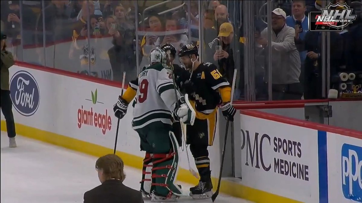 It's the "FLEURY" chants for us 🥹🌺 Minnesota Wild | Pittsburgh Penguins