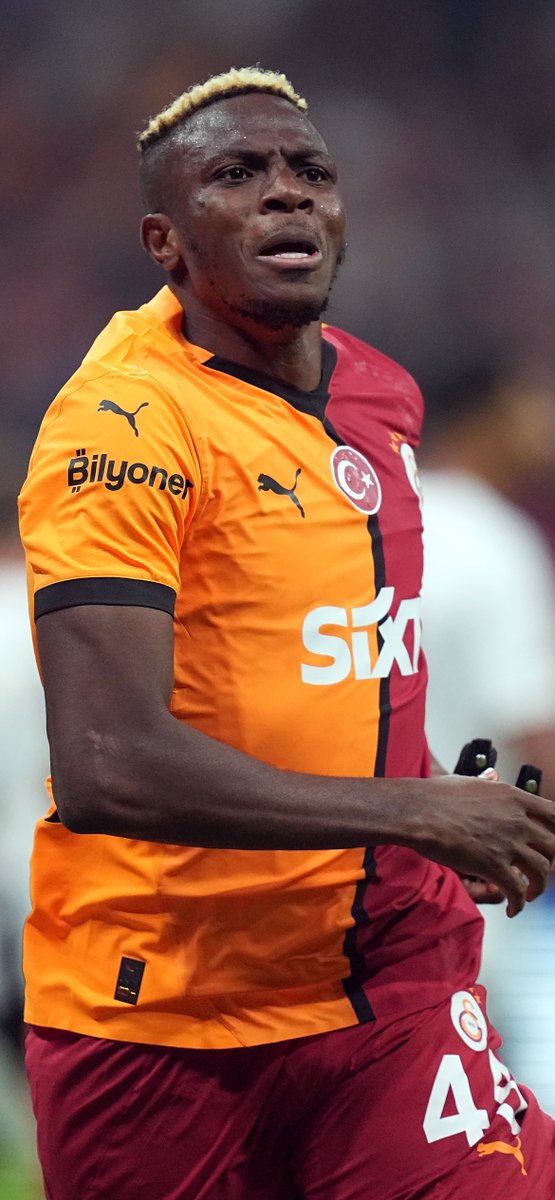 Son 3 lig maçında 4 gol! 🔥 𝑽𝒊𝒄𝒕𝒐𝒓 𝑶𝒔𝒊𝒎𝒉𝒆𝒏 ✍️