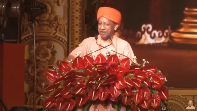500 वर्षों का इंतजार समाप्त करके एक बार फिर से प्रभु श्री रामलला अपने धाम में विराजमान होकर संदेश दे गए हैं, कभी भी अपने पथ से विचलित मत होइए, संघर्ष का रास्ता अपनाइए, सफलता जरूर प्राप्त होगी...