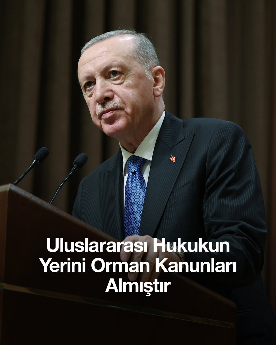 Cumhurbaşkanımız Recep Tayyip Erdoğan: “13 aydır çocuklar soykırıma uğruyor ama katliam şebekesini durduracak etkili, caydırıcı herhangi bir adım atılmıyor. Bu, insanlığın tükenişidir; bu, uluslararası hukukun yerini artık orman kanunlarının aldığının ilanıdır.”