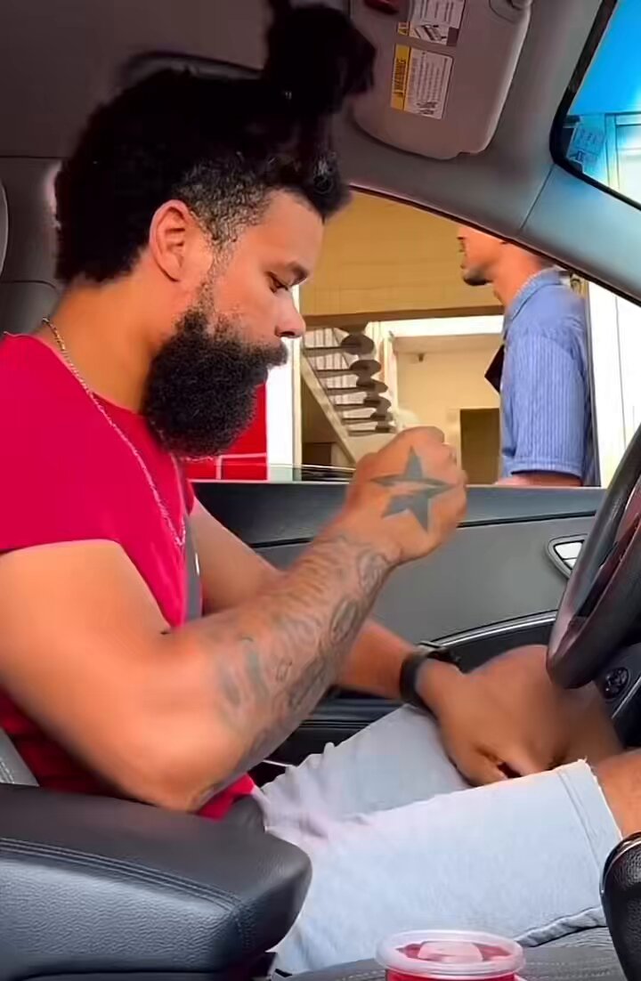 Bro was begging without even saying anything😭