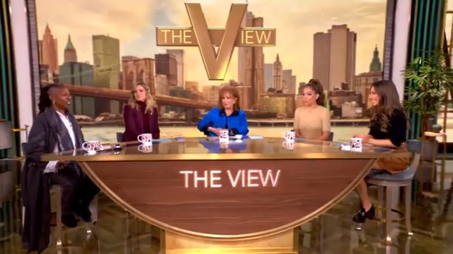 On National Text Your Ex Day, should you reconnect with your ex? #TheView co-hosts weigh in!