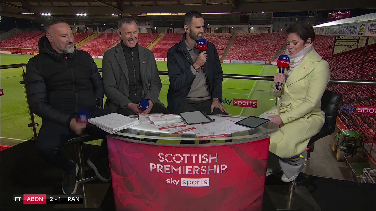 🤣 “I quite enjoyed Boydy’s act of desperation to try and tout [Thelin] for a bigger job” Joe Lewis is full of praise for Aberdeen boss Jimmy Thelin ⤵️