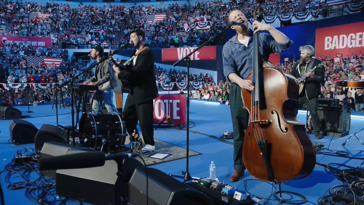.Mumford & Sons endorses Kamala Harris 💪