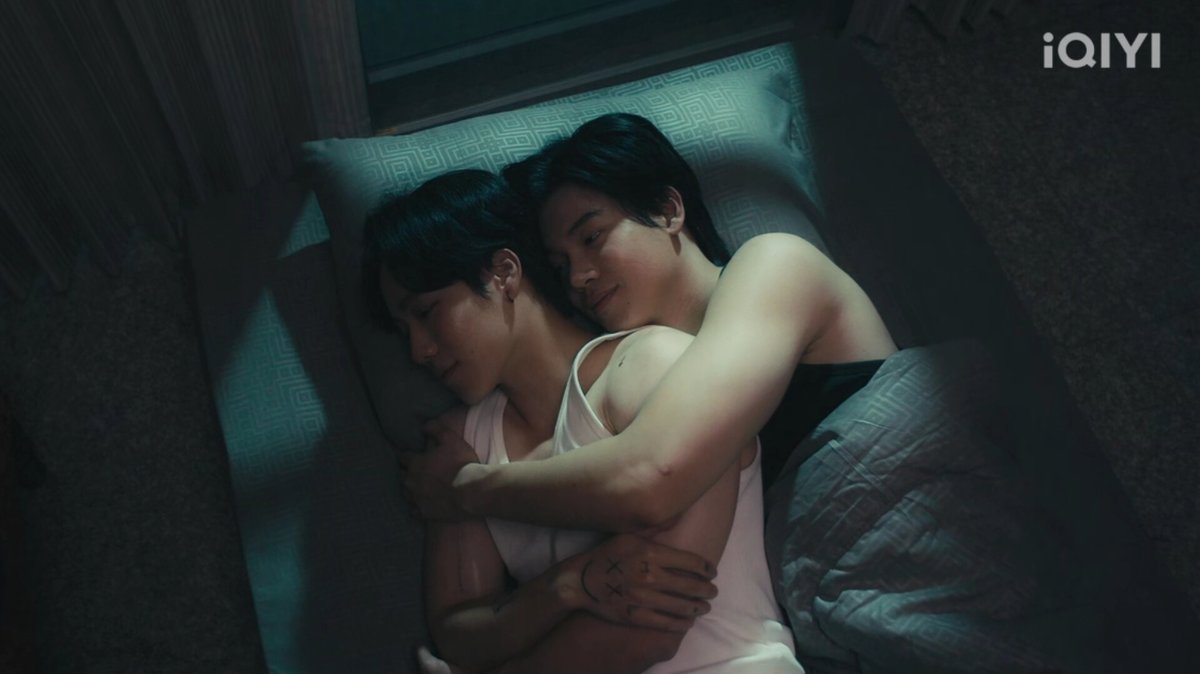 #JACKANDJOKEREP8: Jack learns it was Joker, not Boss, who helped move his grandmother’s surgery. I loved witnessing this hugging moment! Can’t wait to see how things unfold in the next episode! #JACKANDJOKER | Every Tuesday at 12:00 AM GMT+8 on iQIYI.