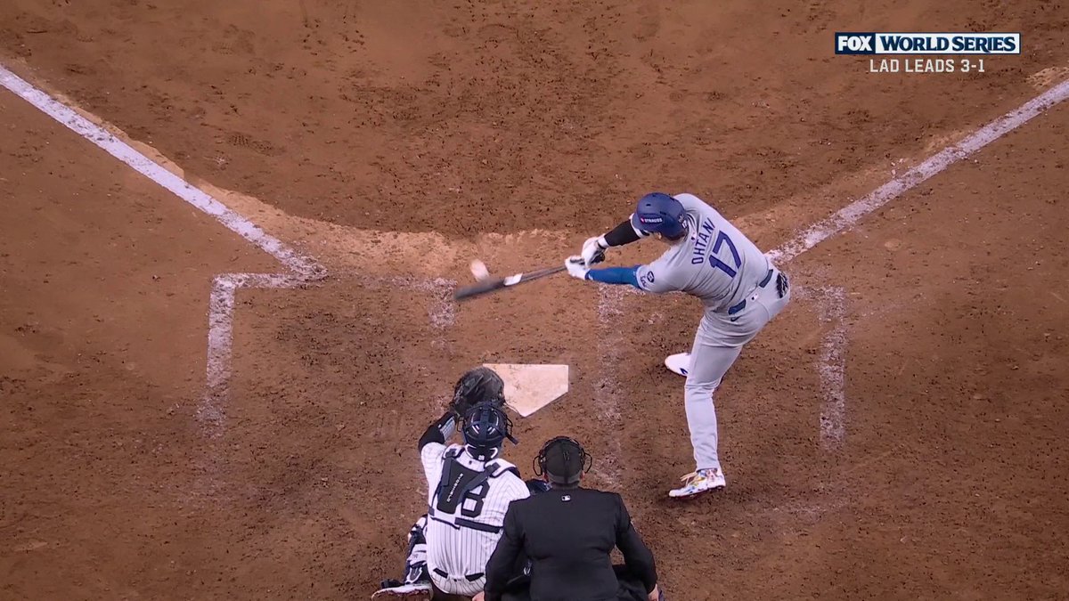 Cather's interference on Austin Wells 😳 The bases are loaded again for the Dodgers