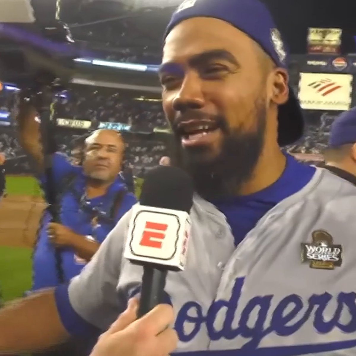 Teoscar Hernández: "El pitcheo fue excepcional toda la postemporada gracias a ellos tuvimos esta victoria" #SerieMundial